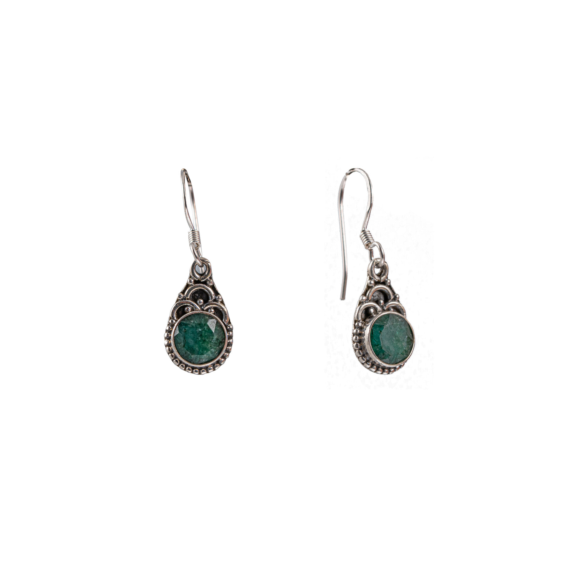 earring.silver.emerald.120 earring.silver.emerald.120