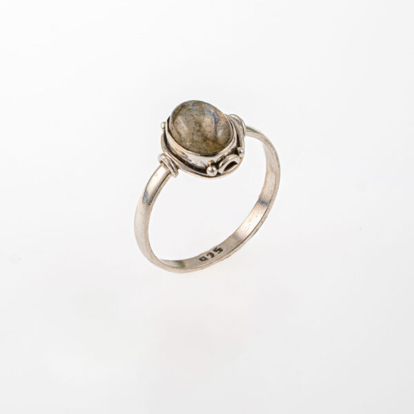 ring.silver.labradorite.gray.218a