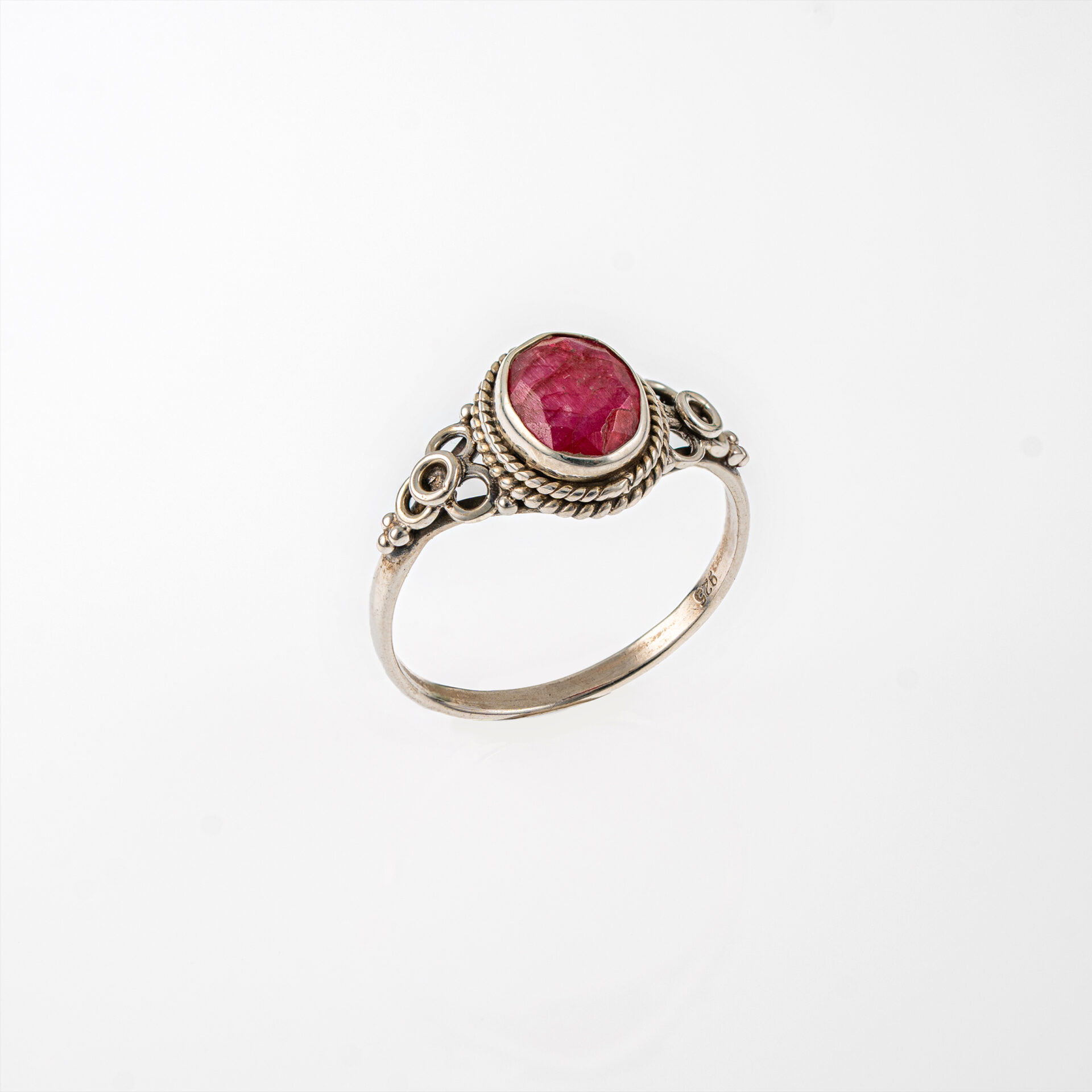 ring.silver.ruby.red.209a
